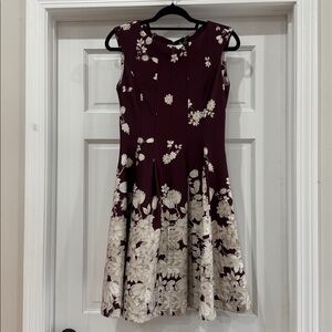 NWT Elegant Floral Gabby Style Dress with Pockets in Maroon and Cream